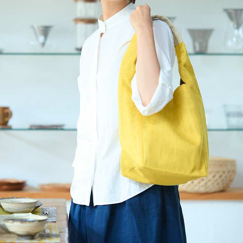 Caya Shoulder Bag