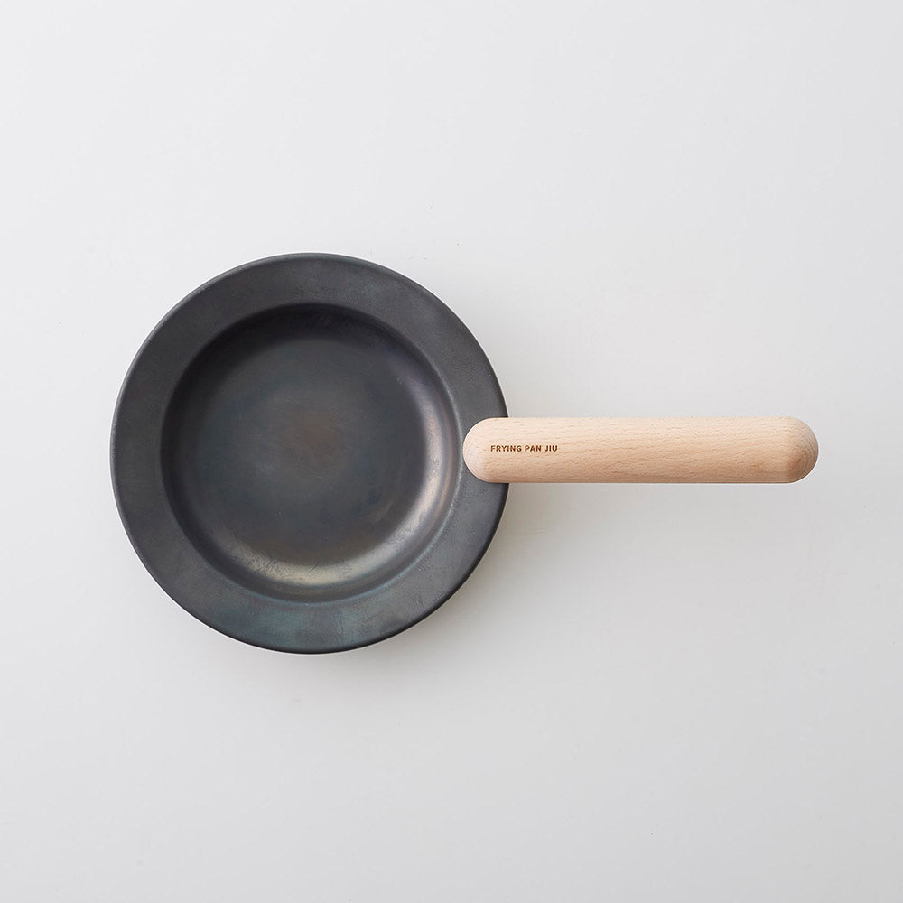 Small Size  Frying Pan & Beech Handle Set